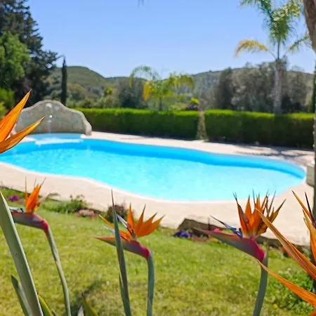 Βίλα Komfortable Auf Grossem Grundstueck Mit Pool Vila do Bispo